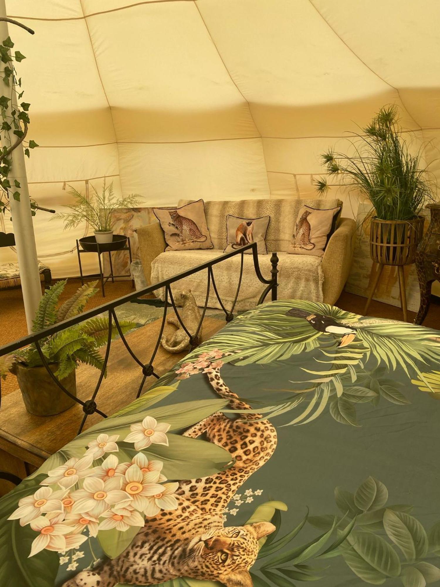 Wild Retreat Hotel Cawston ภายนอก รูปภาพ