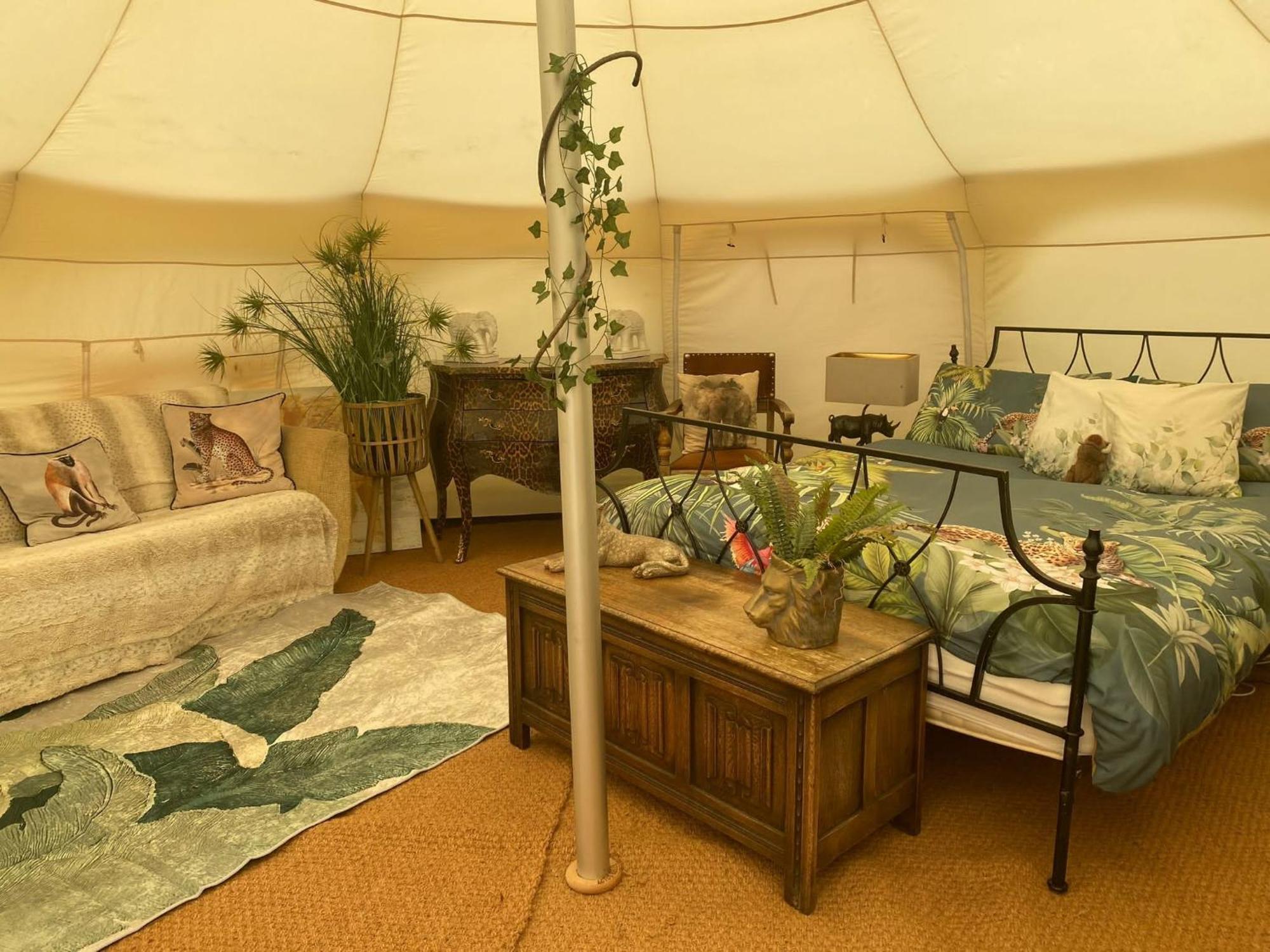 Wild Retreat Hotel Cawston ภายนอก รูปภาพ